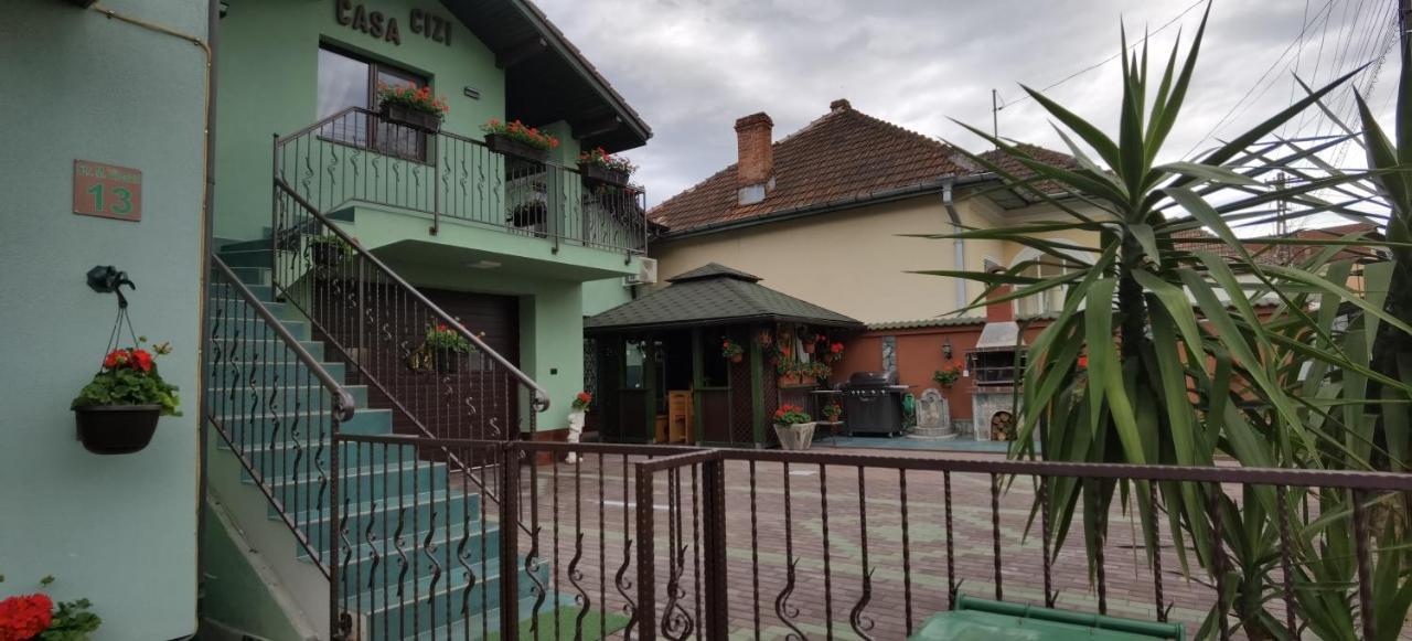 فندق Casa Cizi Călimăneşti المظهر الخارجي الصورة