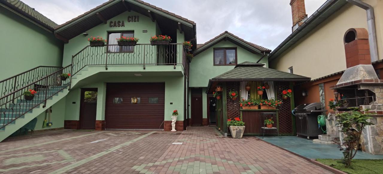 فندق Casa Cizi Călimăneşti المظهر الخارجي الصورة