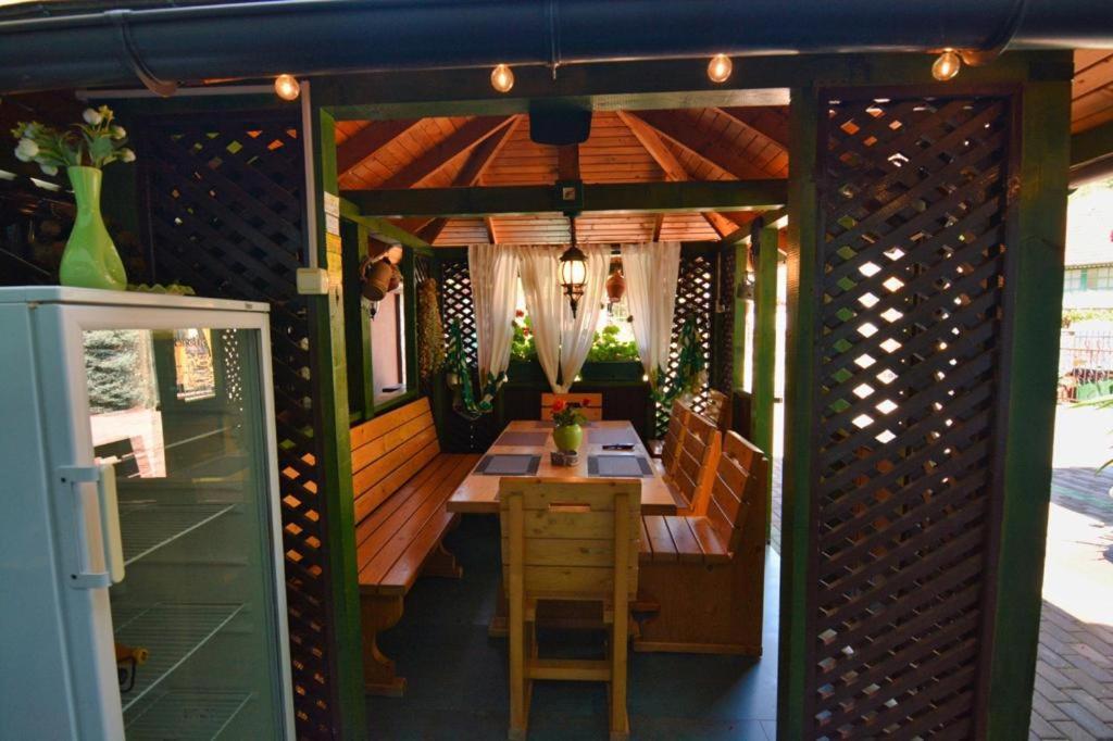 فندق Casa Cizi Călimăneşti المظهر الخارجي الصورة