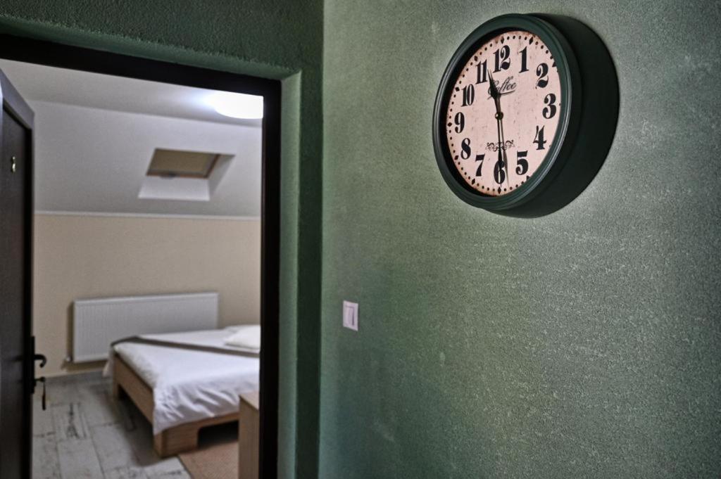 فندق Casa Cizi Călimăneşti المظهر الخارجي الصورة