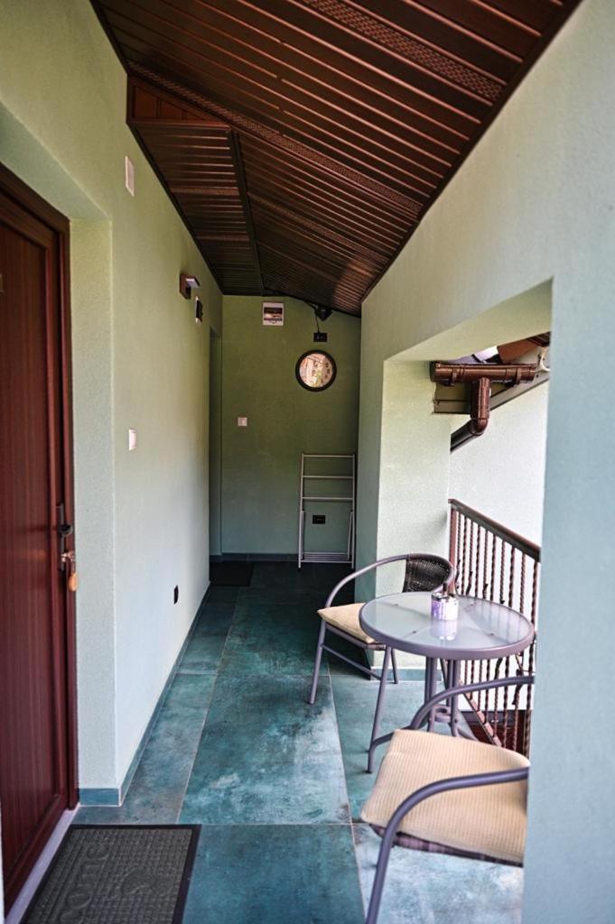 فندق Casa Cizi Călimăneşti المظهر الخارجي الصورة
